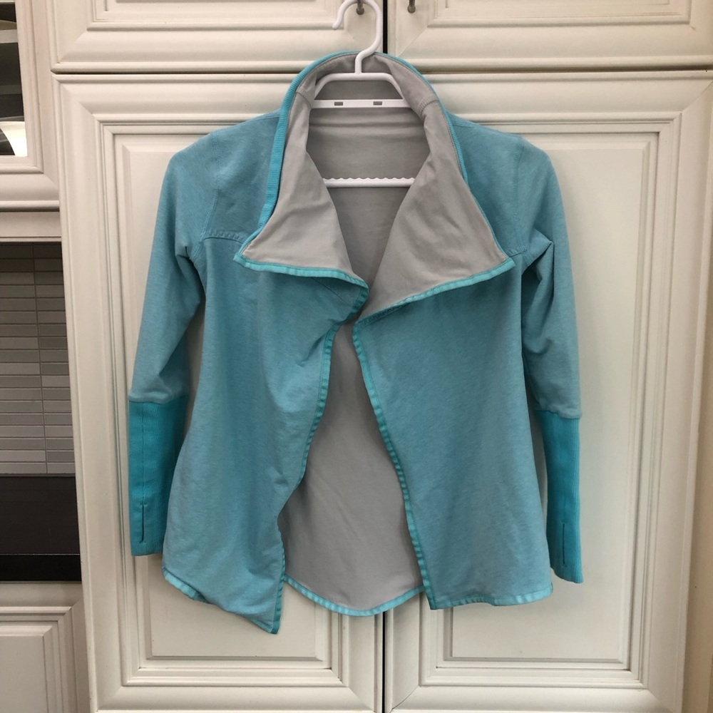 SIZE 6 - Ivivva by Lululemon girl’s reversible cardigan